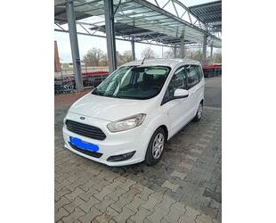 Ford Ford Tourneo Courier 1.0 EcoBoost 74kW Titanium T. Gebrauchtwagen