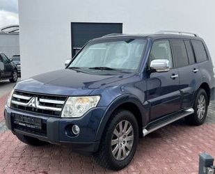 Mitsubishi Mitsubishi Pajero 3.2 DI-D Intense *NUR 139TKM*NAV Gebrauchtwagen