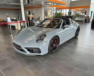 Porsche Porsche 992 Targa 4 GTS Carbon GTS Paket Gebrauchtwagen