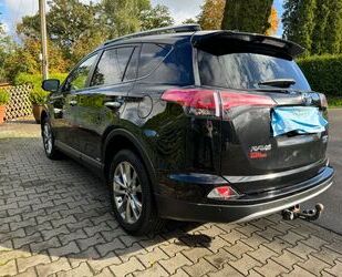 Toyota Toyota RAV 4 2,5-l-Hybrid Style Selection Auto 4x4 Gebrauchtwagen