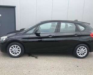 BMW BMW 216i*nur 30KM*PDC*SITZHEIZUNG* Gebrauchtwagen