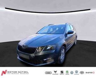 Skoda Skoda Octavia Combi 2.0 TDI DSG TOUR NAV+AHK+STHZG Gebrauchtwagen