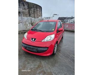 Peugeot Peugeot 107 Filou 70 Filou Gebrauchtwagen