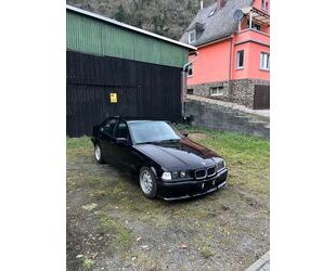 BMW BMW 316i Limousine Schaltgetriebe TÜV 08/26 Gebrauchtwagen