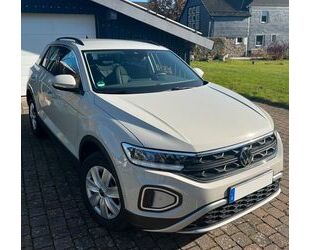 VW Volkswagen T-Roc 1.5 TSI DSG Life *LED*SHZ*AHK*APP Gebrauchtwagen