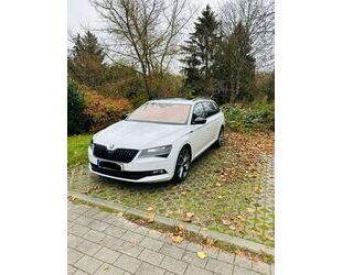 Skoda Skoda Superb 2.0 TSI DSG 4x4 SportLine Combi Sport Gebrauchtwagen