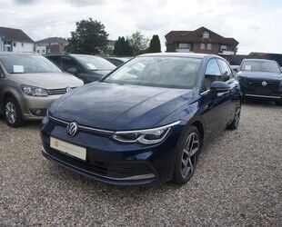 VW Volkswagen Golf VIII Lim. Style PANO LED NAVI Gebrauchtwagen