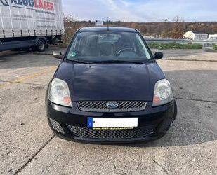 Ford Ford Fiesta 1,3 51 kW Black Magic Black Magic Gebrauchtwagen