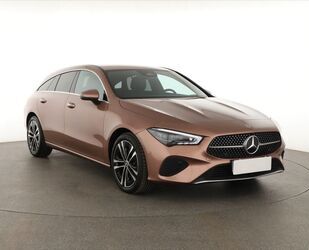 Mercedes-Benz Mercedes-Benz CLA 200 shooting brake 200d 2023 Pro Gebrauchtwagen