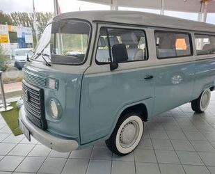 VW Volkswagen T2 Kombi 