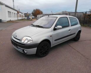 Renault Renault Clio RXE 1.4 16V,2,Hand,sehr gepflgt,Klima Gebrauchtwagen