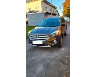 Ford Ford Kuga 1,5 EcoBoost 4x2 110kW COOL & CONNECT C. Gebrauchtwagen