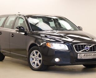 Volvo Volvo V 70 2.4 D5 224PS Momentum AWD Automatik Nav Gebrauchtwagen