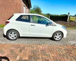 Toyota Toyota Yaris 1,0-l-Dual-VVT-i Cool Cool Gebrauchtwagen