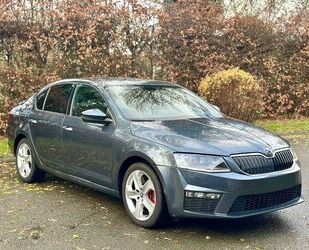 Skoda Skoda Octavia Lim. RS 2.0 Automatik Leder XENON Gebrauchtwagen