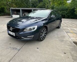 Volvo Volvo S60 T4 Powershift Summum Gebrauchtwagen