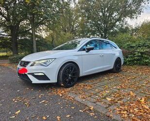 Seat Seat Leon ST 2.0 TDI 135kW FR DSG FR AHK Gebrauchtwagen