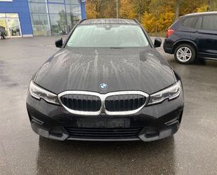 BMW BMW 330 Baureihe 3 Touring 330 d xDrive Sport Line Gebrauchtwagen