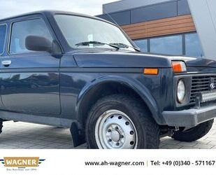 Lada Lada Niva Taiga 4x4 1.7 Offroad Reifen AHK Radio Gebrauchtwagen