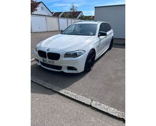 BMW BMW 530d xDrive Touring M Paket 20 Zoll Massagesit Gebrauchtwagen