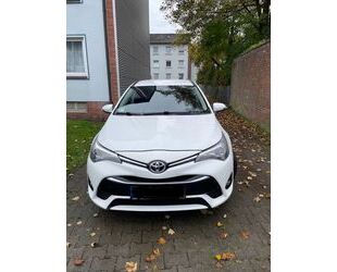 Toyota Toyota Avensis 2,0-l-D-4D Edition-S Touring Sports Gebrauchtwagen