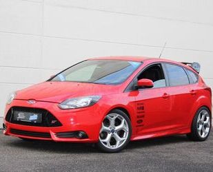 Ford Ford Focus 2.0 EB ST Leder-Sport RS-Design Navigat Gebrauchtwagen