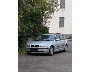 BMW BMW 318i touring 8 Fach Bereift Gebrauchtwagen