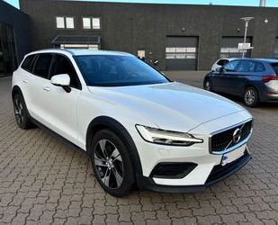 Volvo Volvo V60 Cross Country Pro AWD AHK+Navi+Kamera+DA Gebrauchtwagen