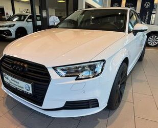 Audi Audi A3 Sportsback 1,5 TFSI Black-Paket Navi Alu S Gebrauchtwagen