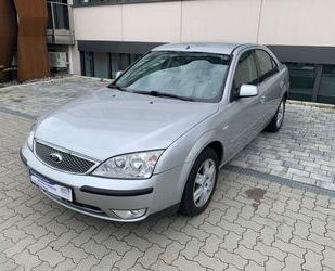 Ford Ford Mondeo Lim. Ghia~Euro4~Sitzheizung~Guter Zust Gebrauchtwagen