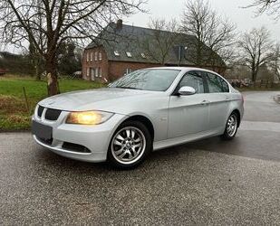 BMW BMW 325i E90 218PS Automatik Limousine Gebrauchtwagen