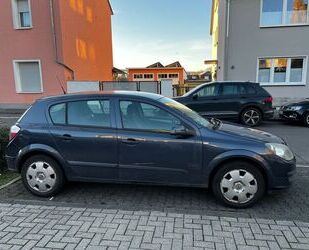 Opel Opel Astra 1.7 CDTI Edition Plus 74kW Edition Plus Gebrauchtwagen