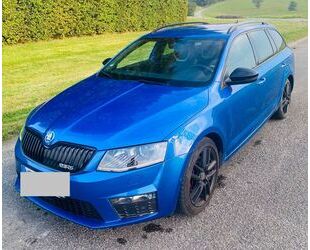 Skoda Skoda Octavia 2.0 TDI DSG RS Combi AHK DAB 8 berei Gebrauchtwagen