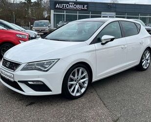 Seat Seat LEON FR 2.0 TDI DSG NAVI PANO LED Gebrauchtwagen