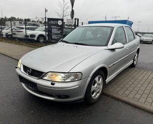 Opel Opel Vectra 1.6 16V Selection Comfort Gebrauchtwagen