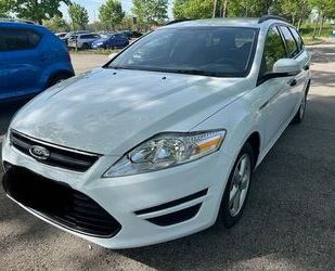 Ford Ford Mondeo 1,6 Ti-VCT Turnier Kombi Top Zustand Gebrauchtwagen