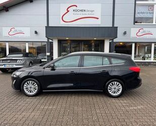 Ford Ford Focus Turnier Titanium 1.5,120PS,Autom.,Navi, Gebrauchtwagen