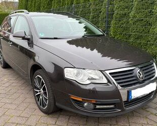 VW Volkswagen Passat Variant 2.0 TDI DPF DSG Trendlin Gebrauchtwagen