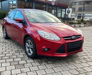 Ford Ford Focus Lim. Sync Edition*2.Hand*Klimaaut.*SHZ* Gebrauchtwagen