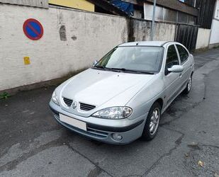 Renault Renault Megane Classic RXE 1.4 16V RXE Gebrauchtwagen