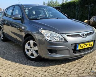 Hyundai Hyundai i30 1.4i Active Cool 5DRS Airco/Trekhaak Gebrauchtwagen