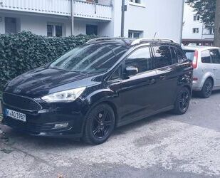 Ford Ford Grand C-Max 1,0 EcoBoost 92kW Cool & Connect. Gebrauchtwagen