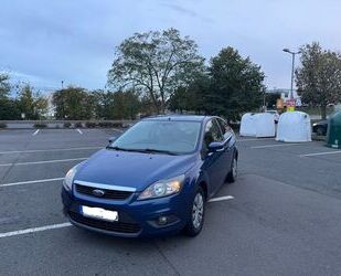 Ford Ford Focus 1,6 Sport Tempomat Sport Gebrauchtwagen