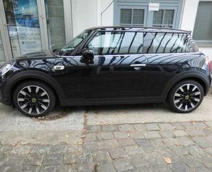 Mini MINI COOPER_SE Mini 3-trg. Leder Navi Glasdach LE Gebrauchtwagen