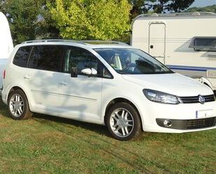 VW Volkswagen Touran 2.0 TDI DSG Highline AHK*PANO*XE Gebrauchtwagen