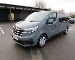 Renault Renault Trafic Combi L2H1 3,0t Life, AHK, Navi, S Gebrauchtwagen