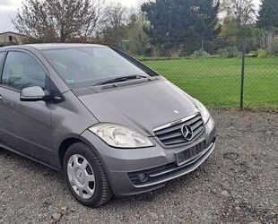 Mercedes-Benz Mercedes-Benz A 160 ELEGANCE BlueEFFICIENCY ELEGAN Gebrauchtwagen