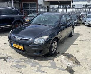 Hyundai Hyundai i30 1.4i Active Cool Gebrauchtwagen