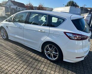 Ford Ford S-MAX Titanium/ Autom./Pano Gebrauchtwagen