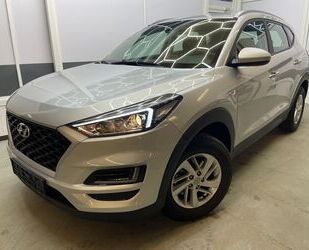 Hyundai Hyundai TUCSON ADVANTAGE SHZ RFK ALU PDC 1.6 97kW/ Gebrauchtwagen